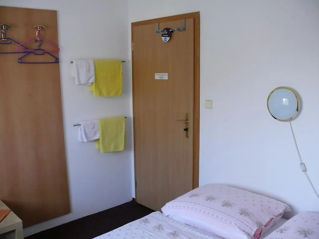 Penzion Dana Troja Prag